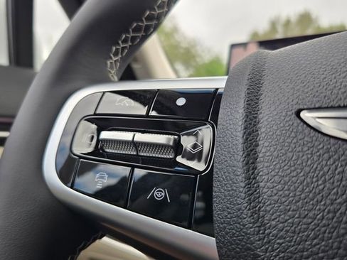 New 2026 Genesis GV70 2.5T Advanced AWD/4WD image 13