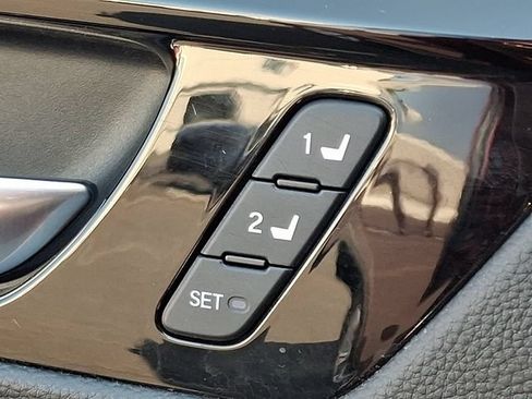 Used 2024 Honda CR-V EX-L image 27