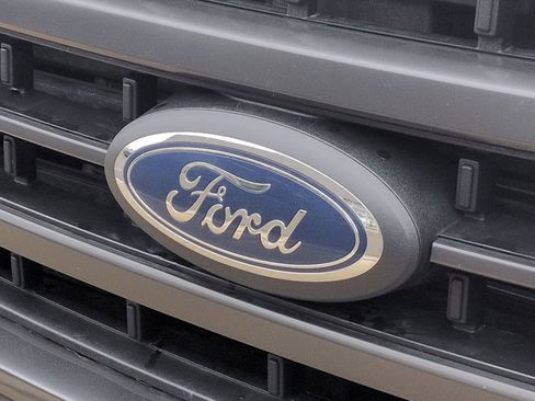 Used 2023 Ford F150 Lariat w/ Equipment Group 502A High image 14