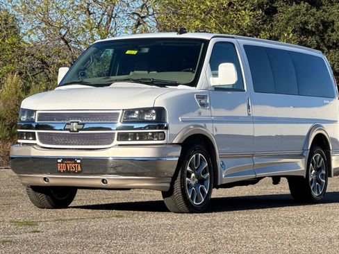 Used 2023 Chevrolet Express 2500 RWD image 8