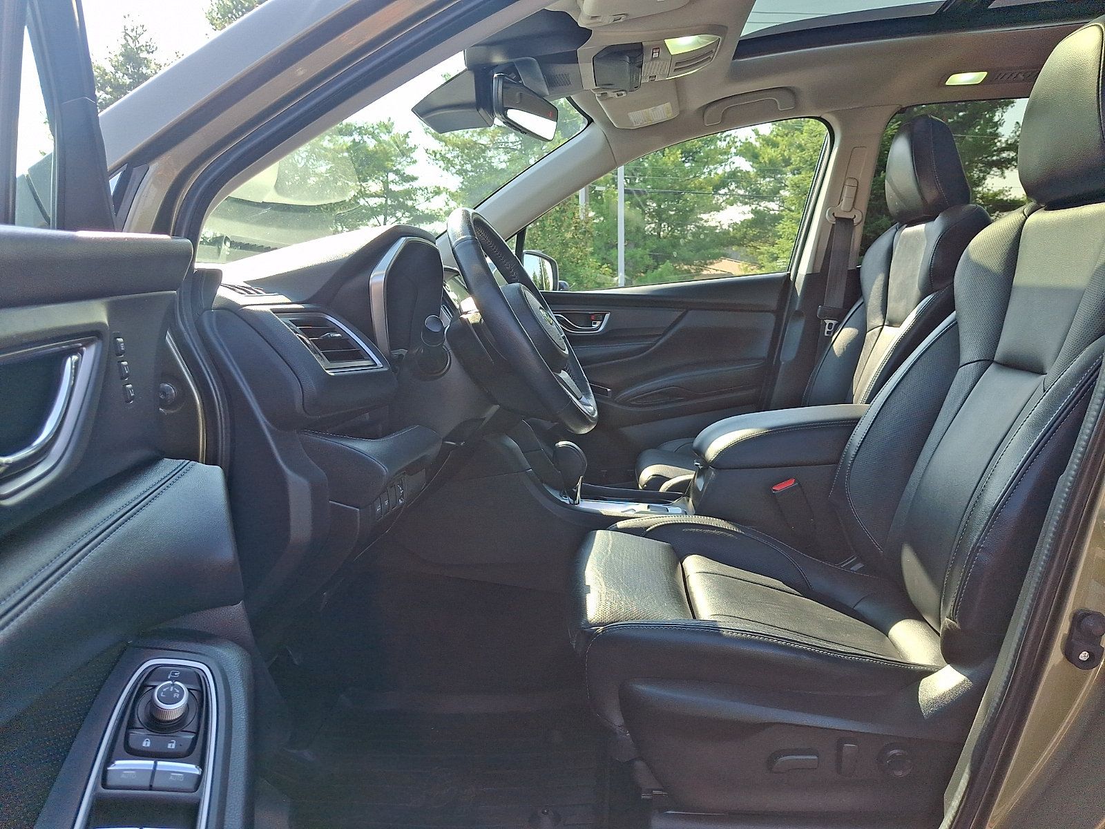 Used 2023 Subaru Ascent Limited w/ Technology Package AWD/4WD image 13
