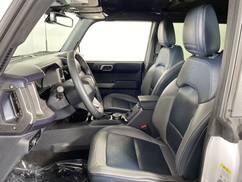 Used 2023 Ford Bronco Outer Banks image 17