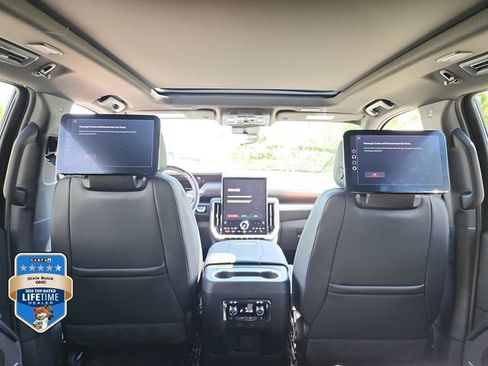 New 2026 GMC Yukon XL Denali w/ Advanced Technology Package AWD/4WD image 13