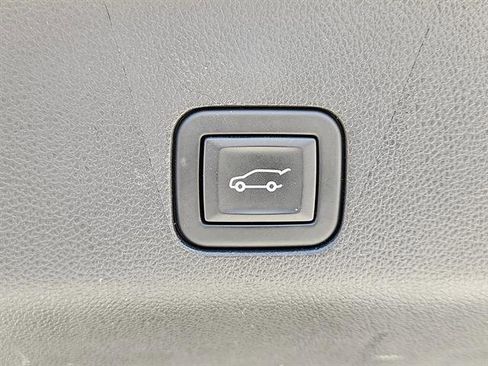 Used 2023 Chevrolet Tahoe Premier image 27