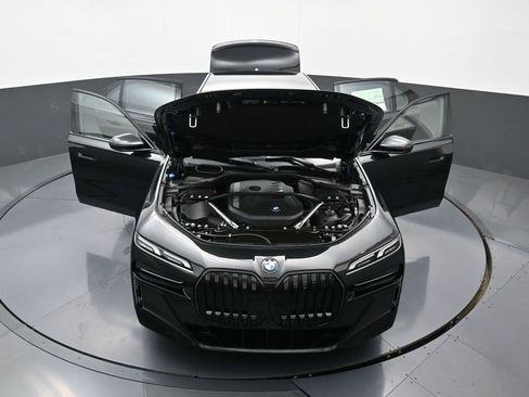 New 2026 BMW 740i xDrive image 48