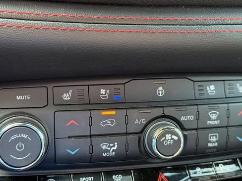 Used 2024 Dodge Durango GT AWD/4WD image 33