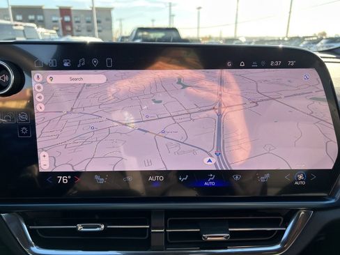 New 2026 Chevrolet Equinox EV LT w/ LPO, Blackout Package FWD image 27