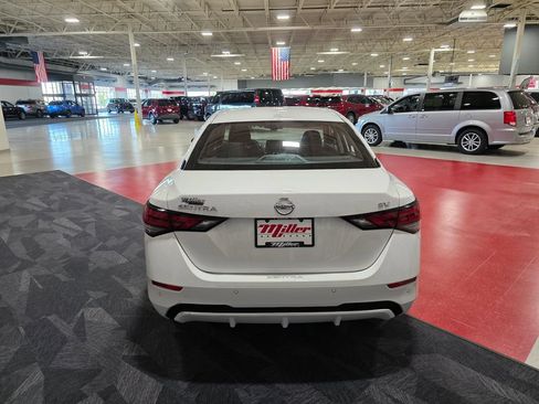 Used 2023 Nissan Sentra SV FWD image 4