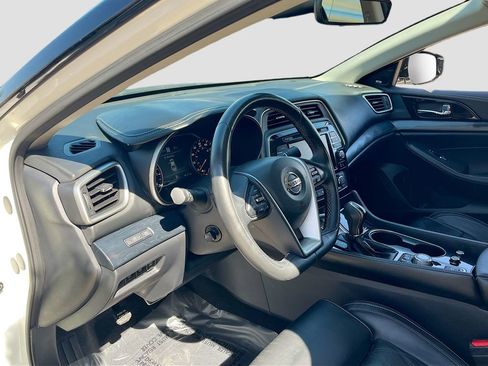 Used 2023 Nissan Maxima Platinum w/ Sport Mat Group FWD image 9