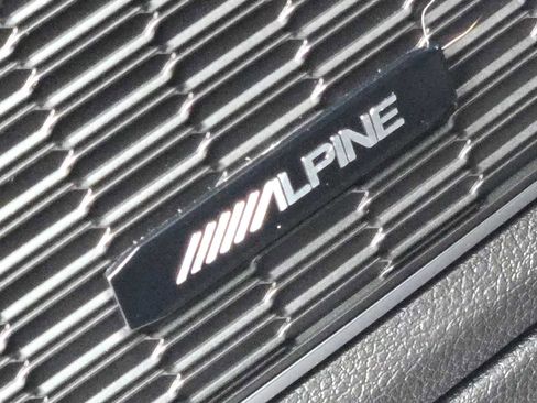 Used 2023 Jeep Grand Cherokee L Summit w/ Luxury Tech Group V AWD/4WD image 22