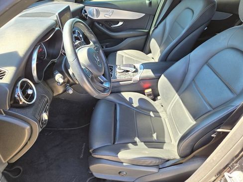 Used 2019 Mercedes-Benz GLC 350e 4MATIC image 6
