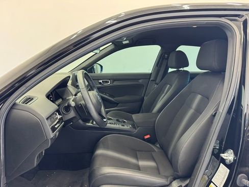 Used 2025 Honda Civic Sport image 17
