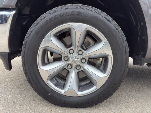 Used 2022 RAM 1500 Limited image 6