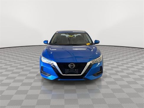 Used 2023 Nissan Sentra SV image 3