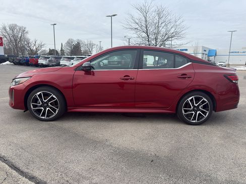 Used 2025 Nissan Sentra SR image 6