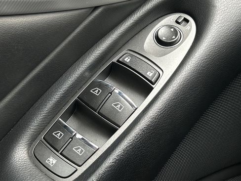 Used 2021 INFINITI Q50 Luxe image 40