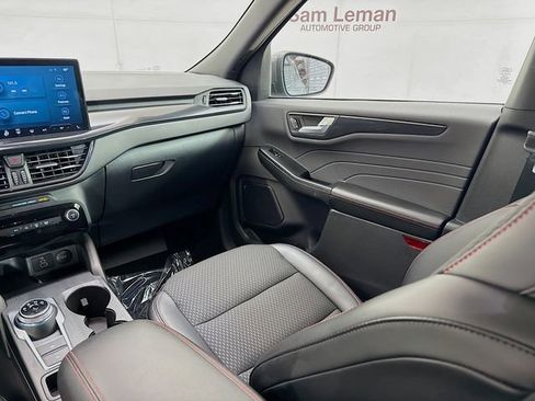 Used 2024 Ford Escape ST-Line Select w/ Tech Pack #2 image 21