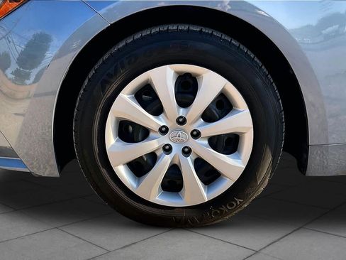 Used 2023 Toyota Corolla LE FWD image 11