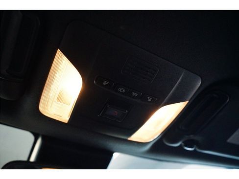 Used 2021 Toyota Corolla SE FWD image 24