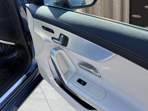 Used 2022 Mercedes-Benz CLA 250 image 64