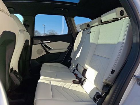 New 2026 BMW X1 xDrive28i AWD/4WD image 9