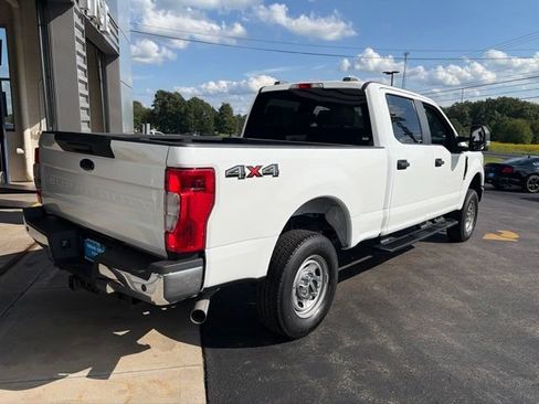 Used 2022 Ford F250 XL w/ Power Equipment Group AWD/4WD image 3