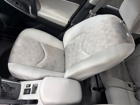Used 2012 Toyota RAV4 4WD w/ Value Pkg image 16