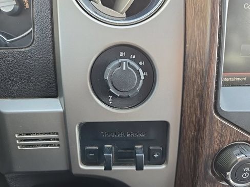 Used 2014 Ford F150 Lariat w/ Equipment Group 502A Luxury AWD/4WD image 20