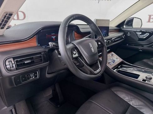 Used 2023 Lincoln Aviator Reserve w/ Equipment Group 201A image 11