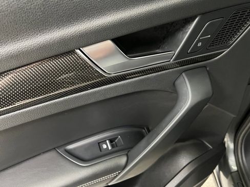 Used 2018 Audi SQ5 Prestige w/ Prestige Package image 46