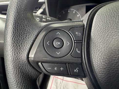 Used 2025 Toyota Corolla LE image 15