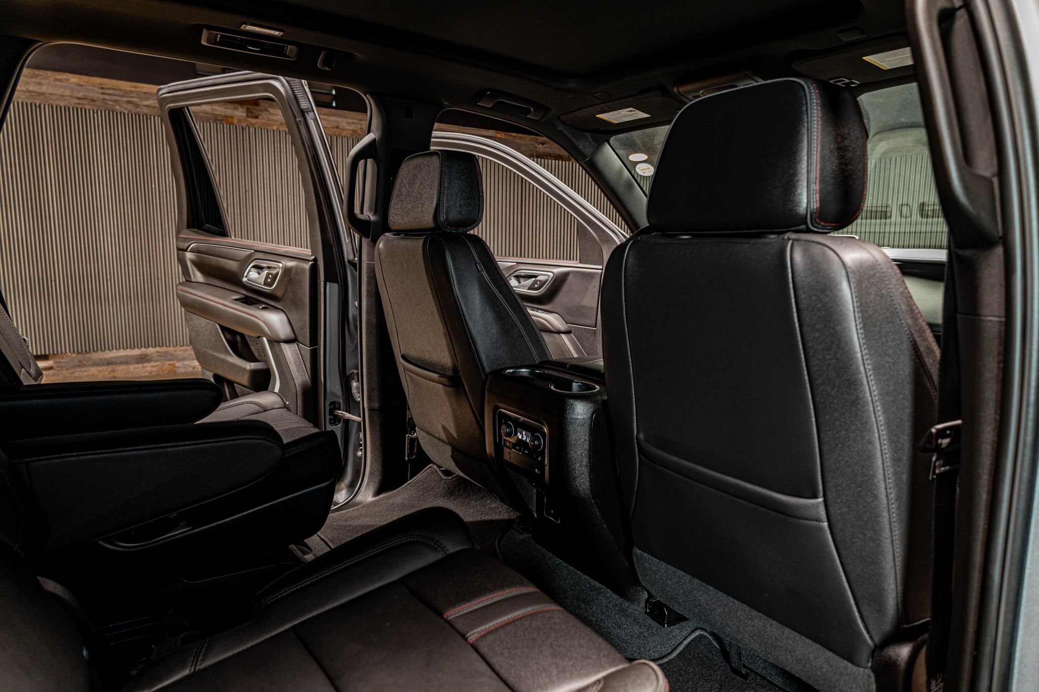 Used 2023 Chevrolet Tahoe RST w/ Luxury Package AWD/4WD image 27