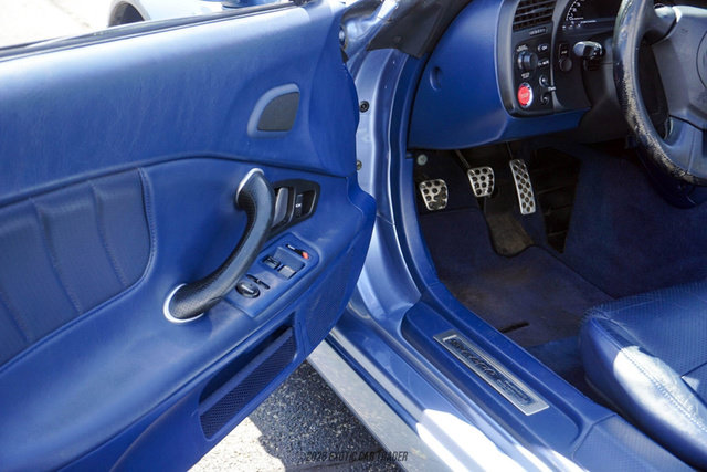 Used 2004 Honda S2000 image 27
