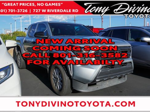 Certified 2024 Toyota Tacoma SR AWD/4WD image 1