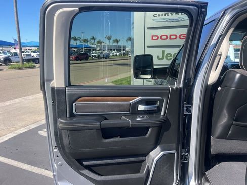 Used 2024 RAM 2500 Laramie AWD/4WD image 32