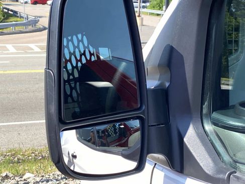 Used 2025 Ford Transit 250 Low Roof w/ Exterior Upgrade Package RWD image 30