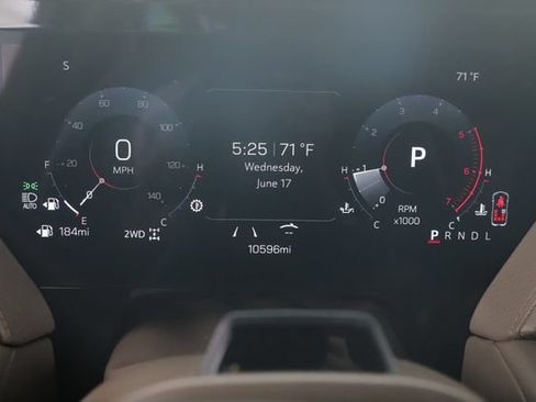 Used 2026 GMC Yukon Denali w/ Advanced Technology Package AWD/4WD image 22