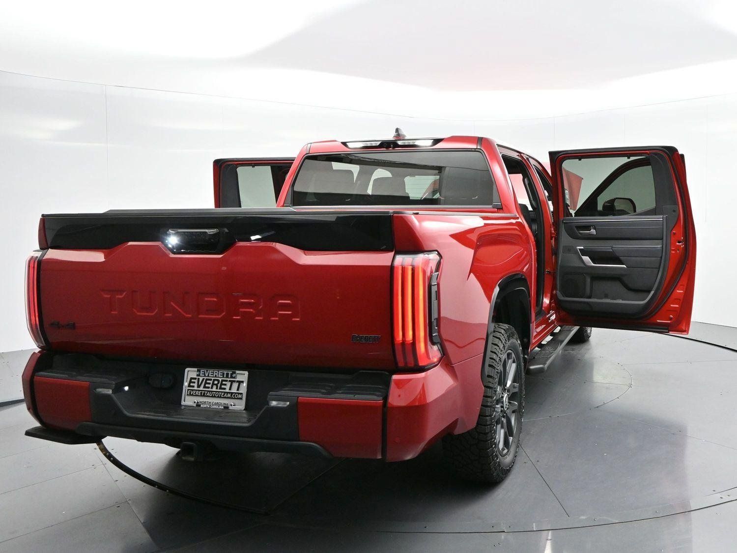 Used 2024 Toyota Tundra Platinum AWD/4WD image 42