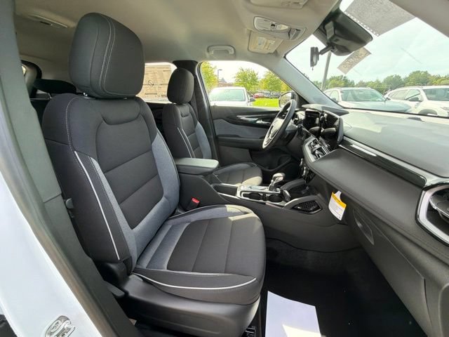 New 2026 Chevrolet TrailBlazer LT w/ Midnight Edition FWD image 29