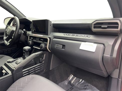 Used 2025 Toyota Tacoma SR image 52