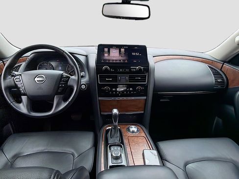 Used 2024 Nissan Armada SL image 17