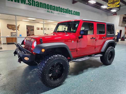 Used 2017 Jeep Wrangler Unlimited Sport w/ Connectivity Group image 2