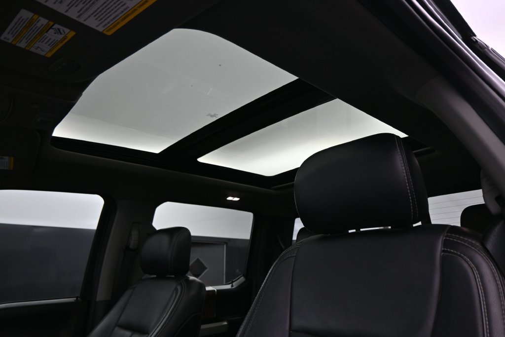 Used 2019 Ford F150 Lariat w/ Equipment Group 502A Luxury AWD/4WD image 15