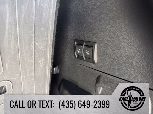Used 2024 Toyota Sequoia Platinum AWD/4WD image 36