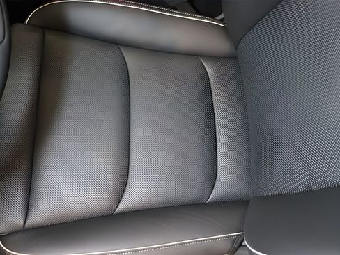 New 2026 Genesis GV70 2.5T Advanced image 10