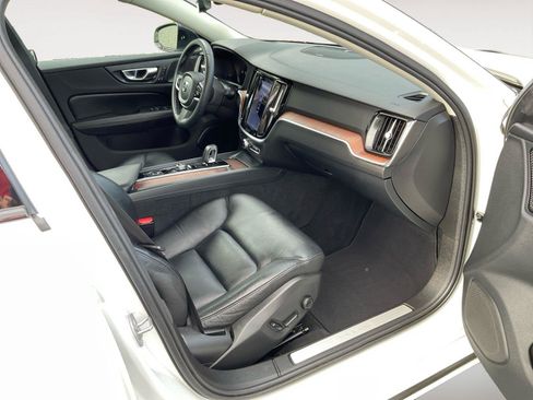 Used 2023 Volvo S60 B5 Plus w/ Climate Package AWD/4WD image 12