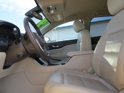 Used 2019 GMC Acadia Denali w/ Technology Package image 18