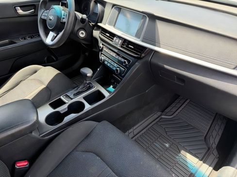 Used 2020 Kia Optima LX FWD image 12