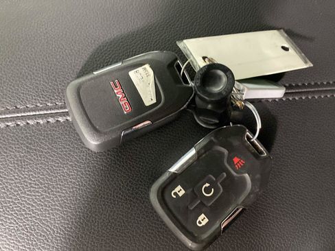 Used 2023 GMC Terrain SLE w/ Driver Convenience Package AWD/4WD image 32