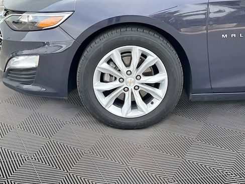 Used 2025 Chevrolet Malibu LT FWD image 11